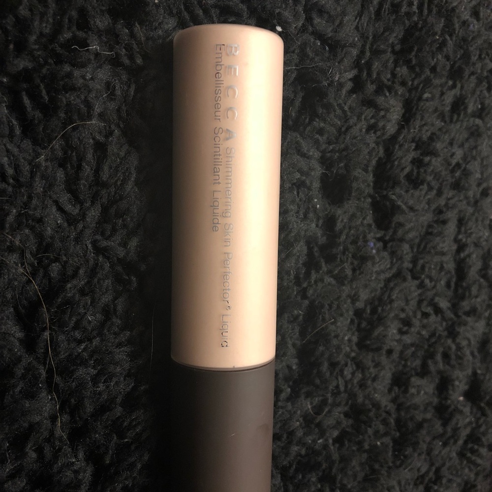 Becca shimmering skin perfector liquid highlighter